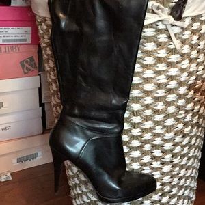 Barely worn Nine West Leather Boots